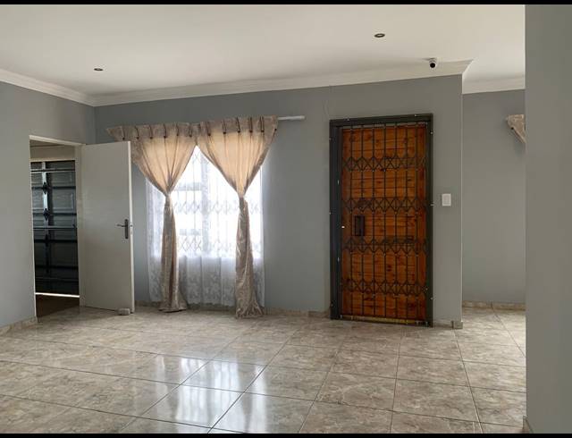 3 BEDROOM HOUSE FOR SALE IN BERGSIG